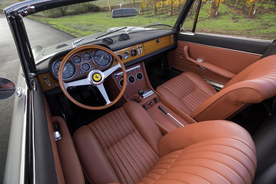  Ferrari 365 GTS 1969 года  (фото 5 из 18)
